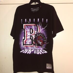 Large Toronto Raptors Graphic Tee NBA throwback retro style brand new with tags